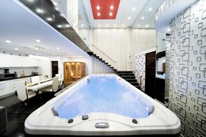 Televisión LED, tablet, películas con cargo