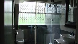 Uklassifisert bilde, 3 av 7, knapp