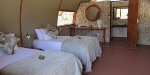 1 habitación, escritorio, wifi gratis y ropa de cama