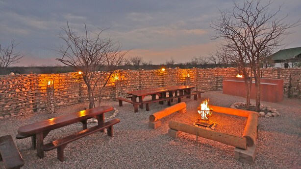 Restaurant - Mopane Village Lodge Etosha (Okaukuejo)