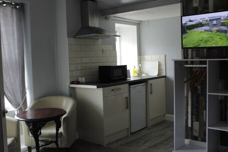 Clifton Villa Guest House - Image 27