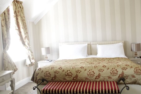 Clifton Villa Guest House - Image 51