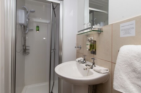 Clifton Villa Guest House - Image 6