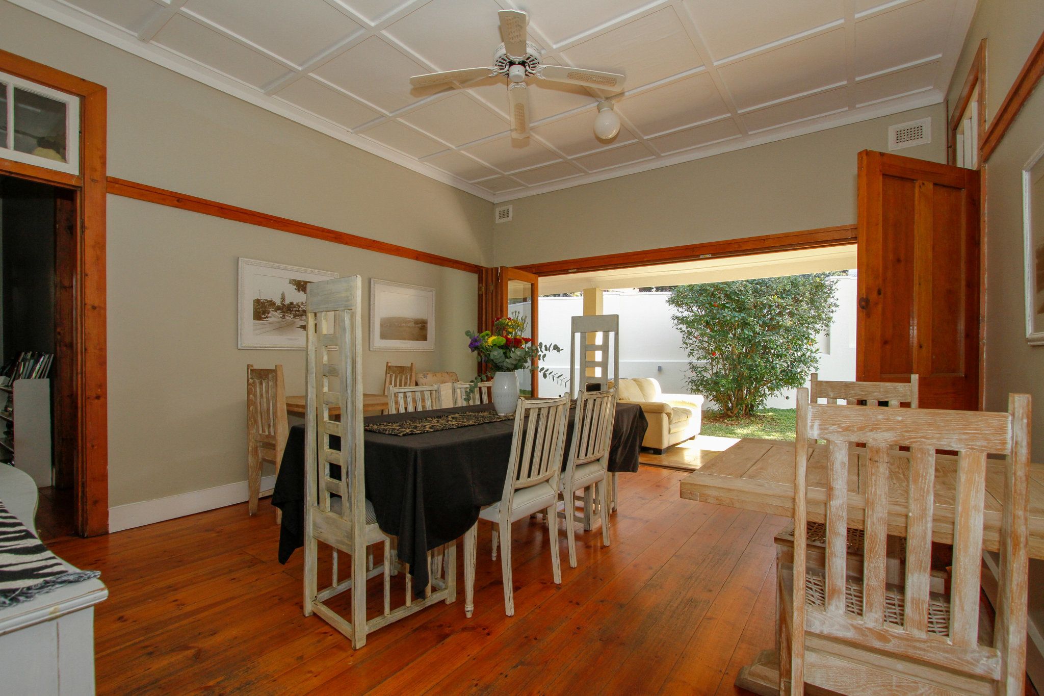 Free daily English breakfast