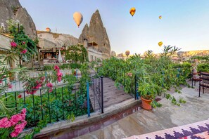 Exterior - Roc Of Cappadocia (Nevsehir)