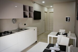 Interior - Brain Rooms & Suite (Pagani)