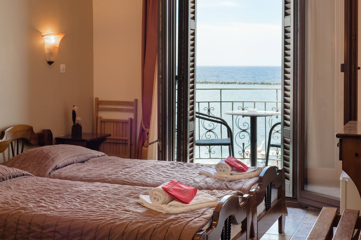 In-room safe, free WiFi