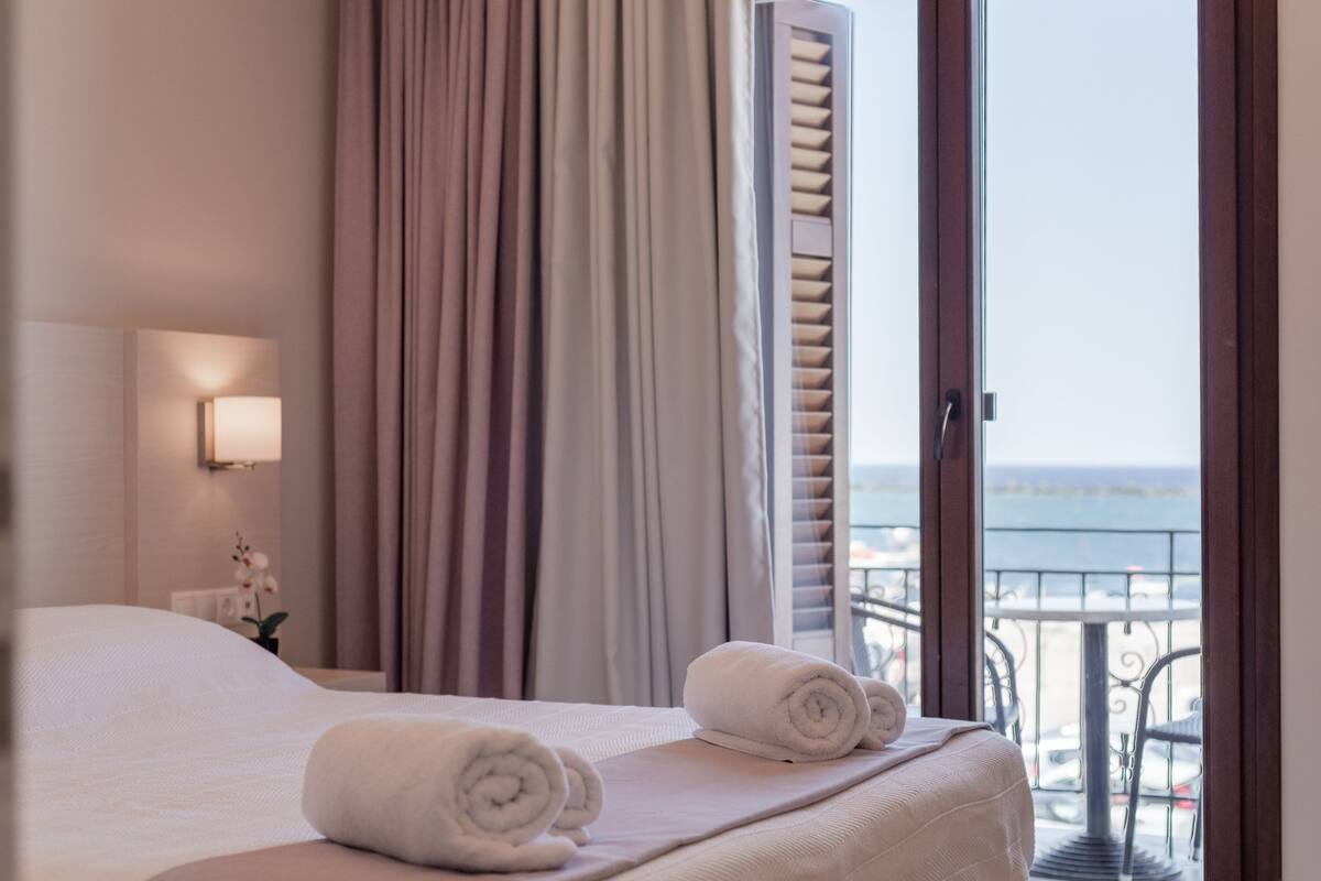 Beach/ocean view