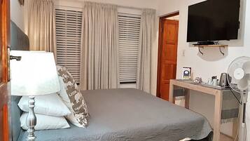 Comfort Double Room, 1 Bedroom, Pool Access