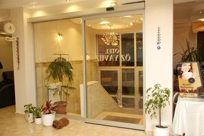 Reception - Topkapı Otel Özyavuz (Istanbul)