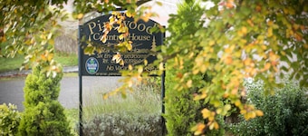 Pinewood Country House
