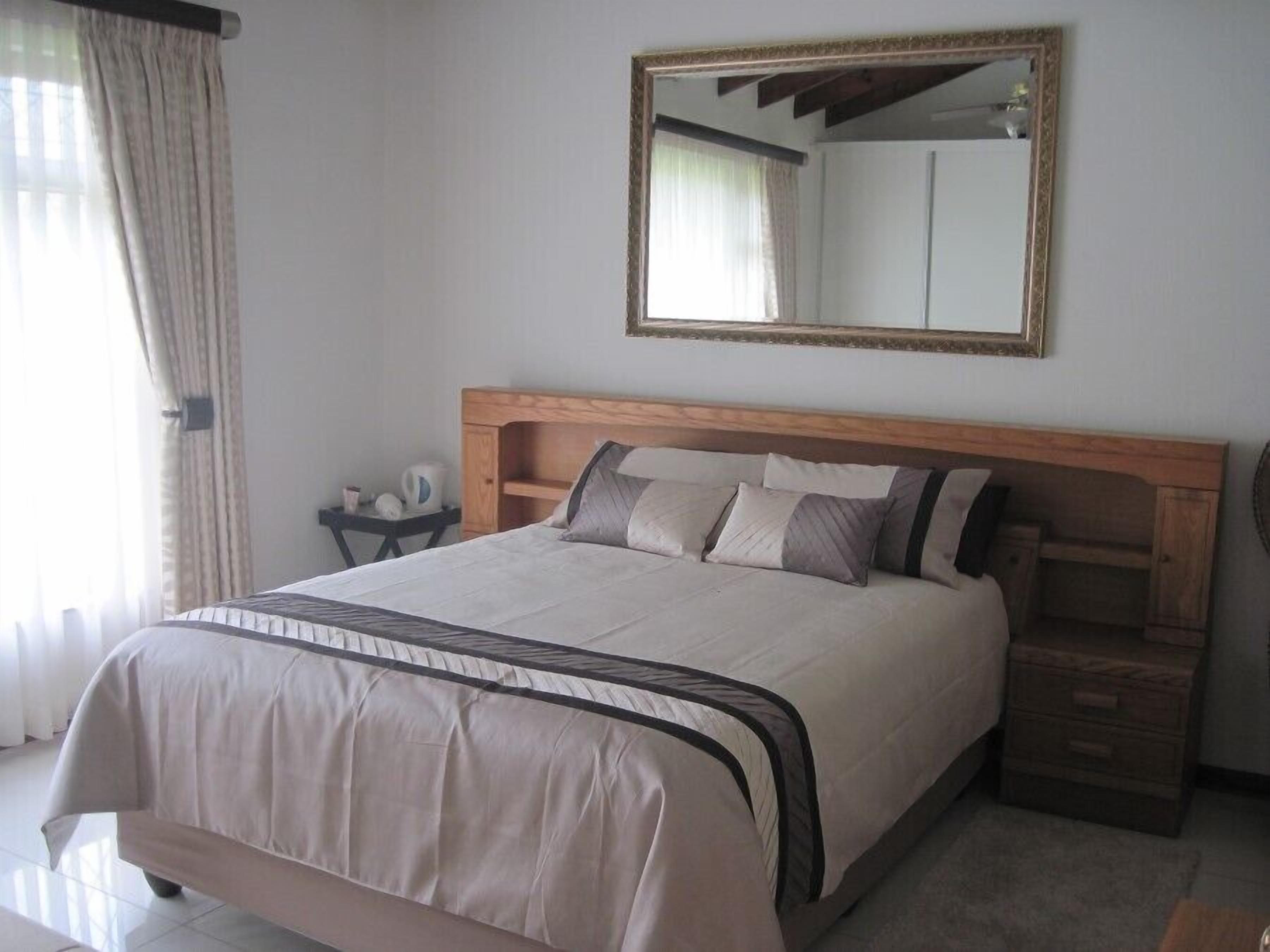 Caja de seguridad en la habitación, wifi gratis y ropa de cama 