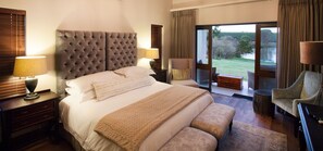 Suite luxueuse, 6 chambres | Literie hypoallergénique, coffre-fort, ameublement unique, bureau
