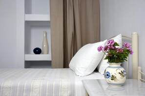 Desk, free cots/infant beds, free WiFi - Bungalows Marina (Paros)