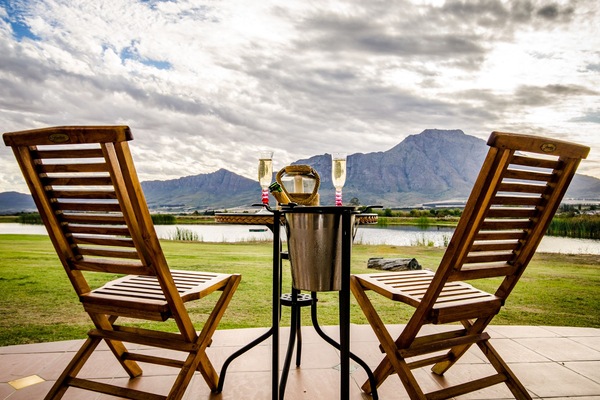 Kasteelberg Cottage | Terrace/patio