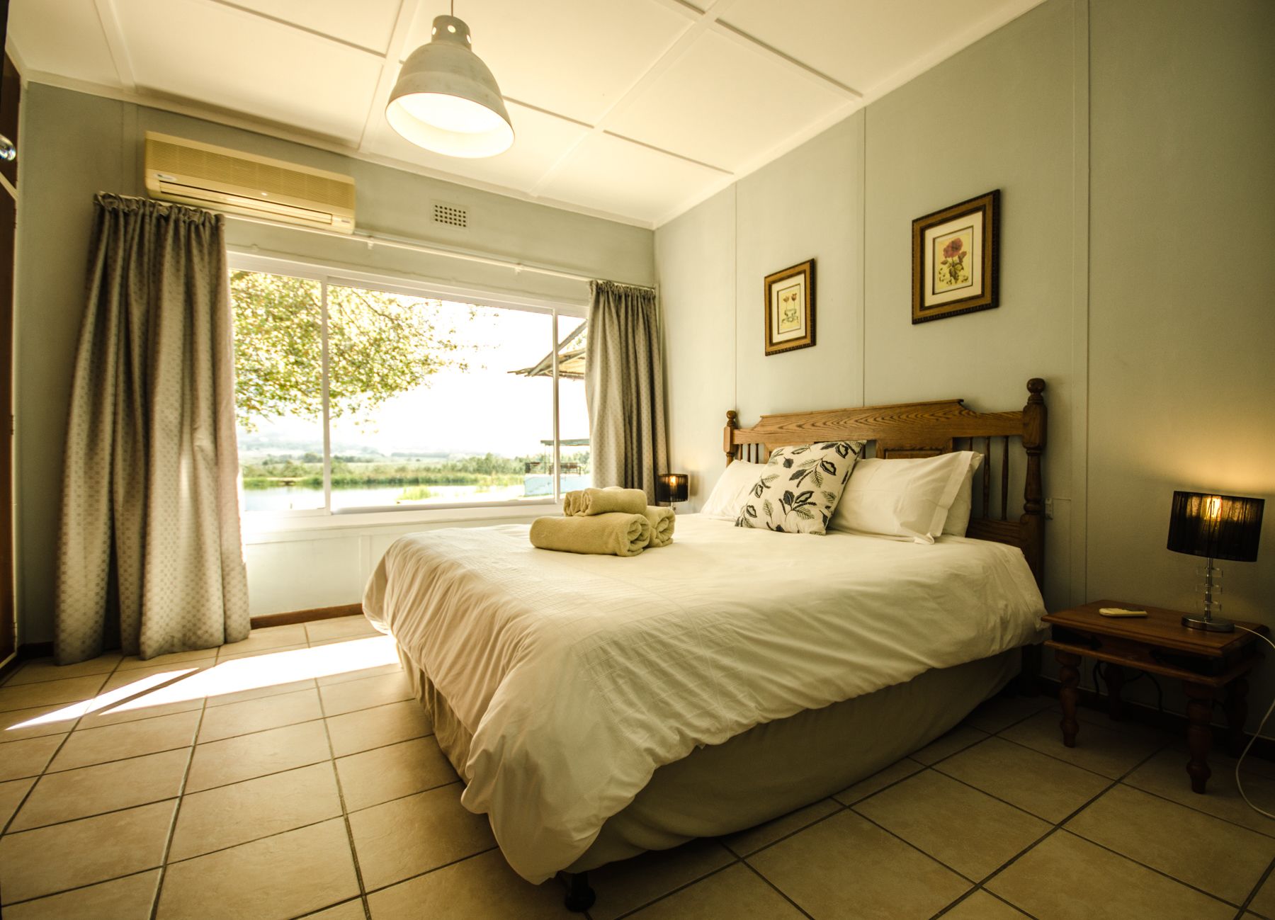 Obiqua House  | Soundproofing, iron/ironing board, wheelchair access