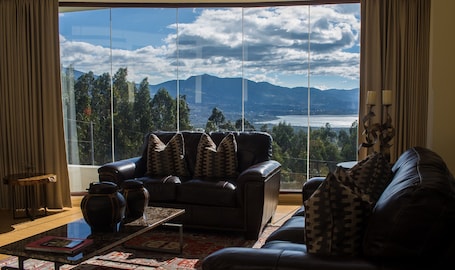 Superior King Suite | Egyptian cotton sheets, premium bedding, down comforters, in-room safe