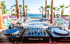 Bar (in der Unterkunft)