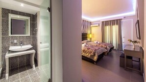 Ein modernes Badezimmer mit einem großen Waschbecken und Spiegel, einer Duschkabine und einem separaten Schlafzimmer mit zwei Betten, einem Nachttisch und einem Schreibtisch.