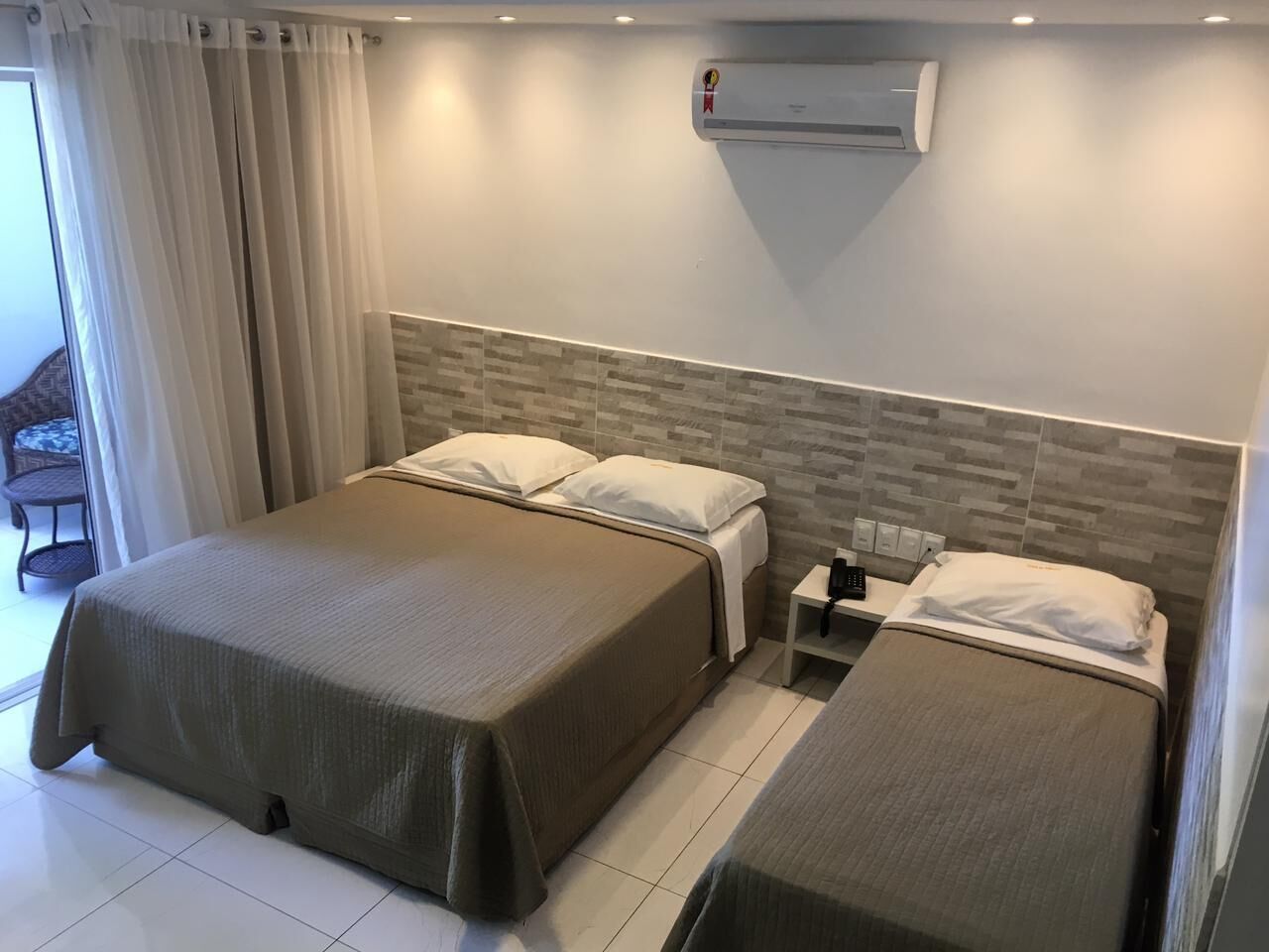 triple room, sea facing | minibar, desk, free wifi, bed sheets