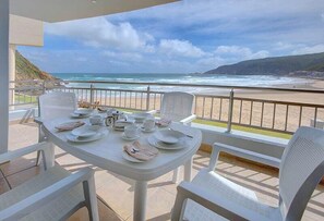 Terrace/patio - Makarios on Sea (Herolds Bay)