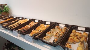 Free daily full breakfast  - Samba Bossa Nova Ipanema (Rio de Janeiro)