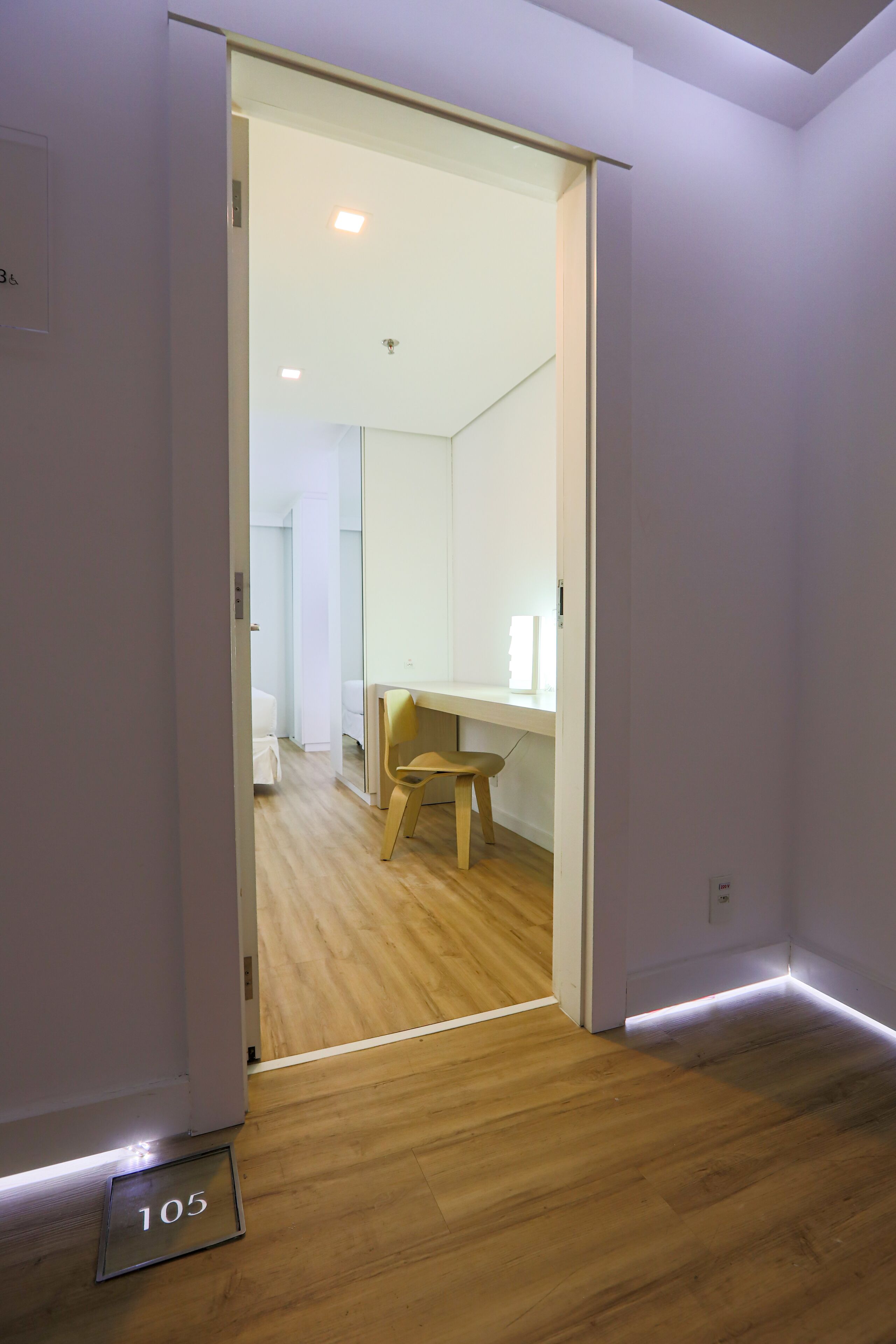 minibar, in-room safe, individually decorated, individually furnished