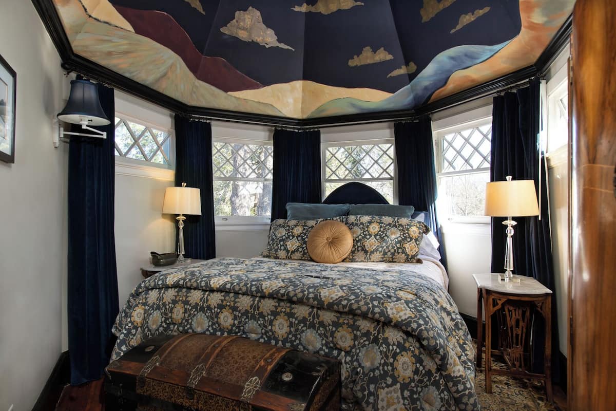 Dogwood | Premium bedding, down comforters, individually decorated
