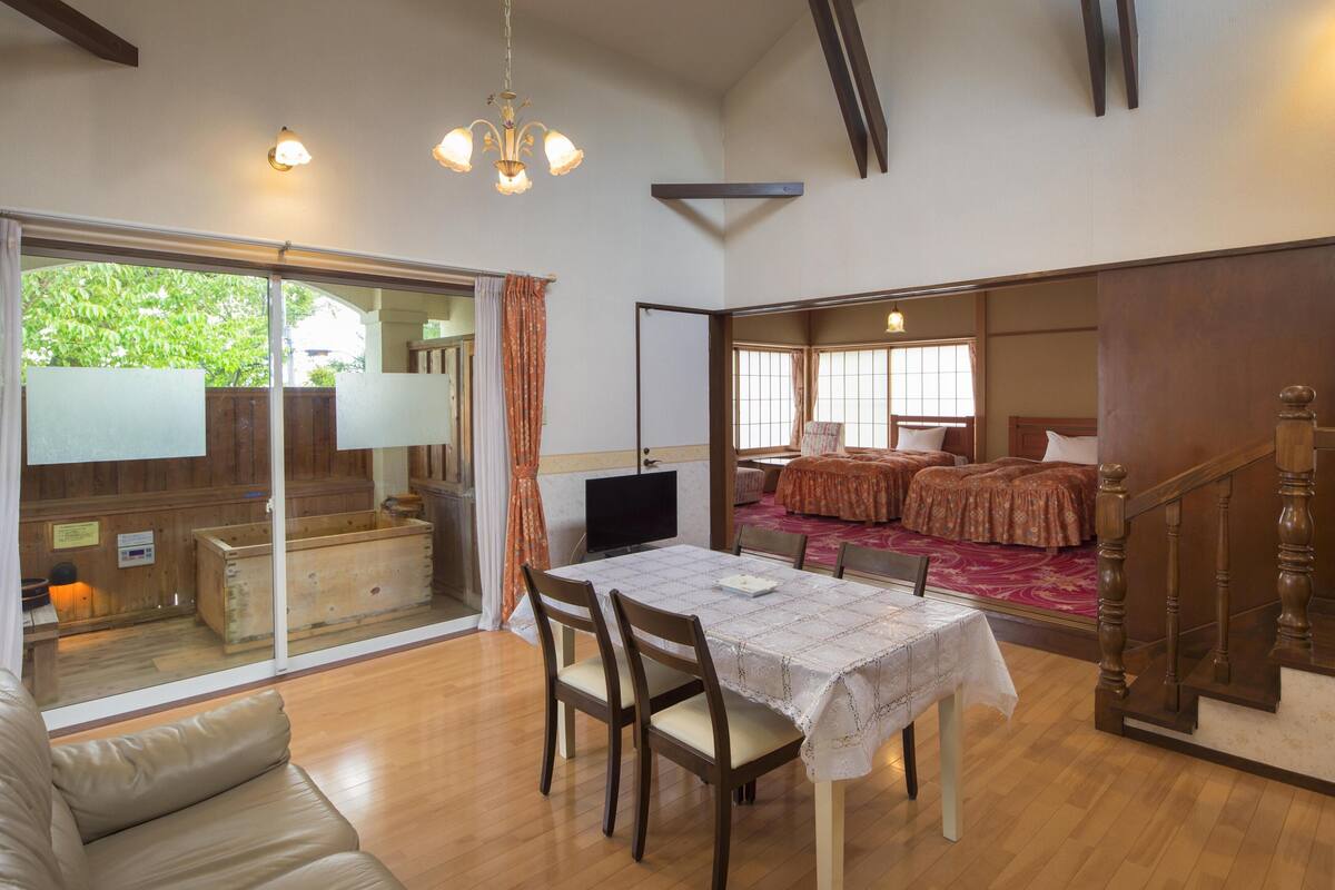 Cottage (Open Air Bath) | Een bureau, gratis wifi, beddengoed