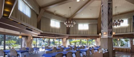 Breakfast, lunch, dinner served; French cuisine