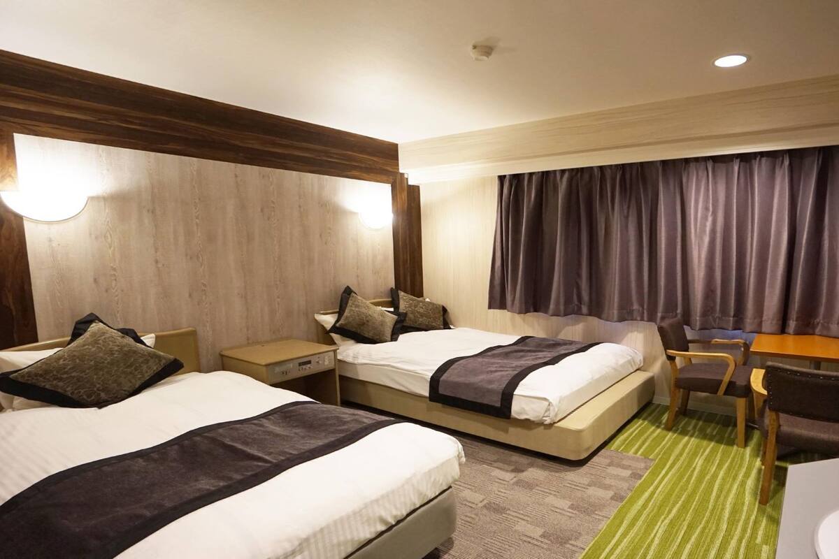 Desk, iron/ironing board (on request), WiFi (free), bed sheets