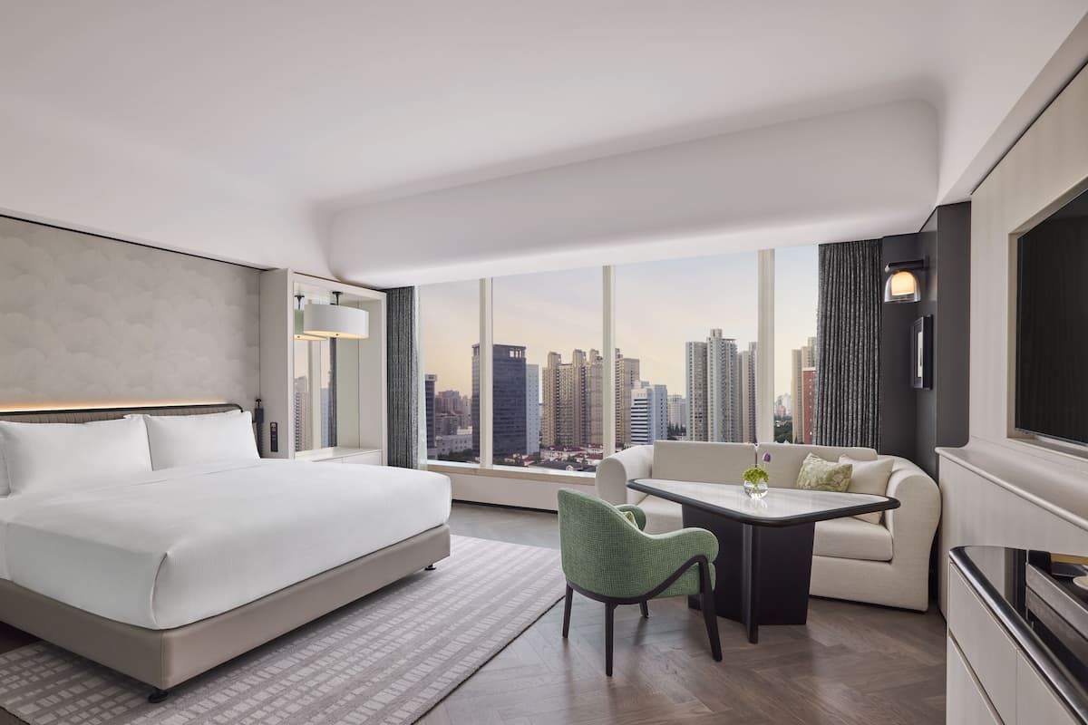 1 Schlafzimmer, hochwertige Bettwaren, Daunenbettdecken