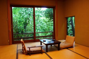 스탠다드룸 | 미니바, 객실 내 금고, 책상, 침대 시트