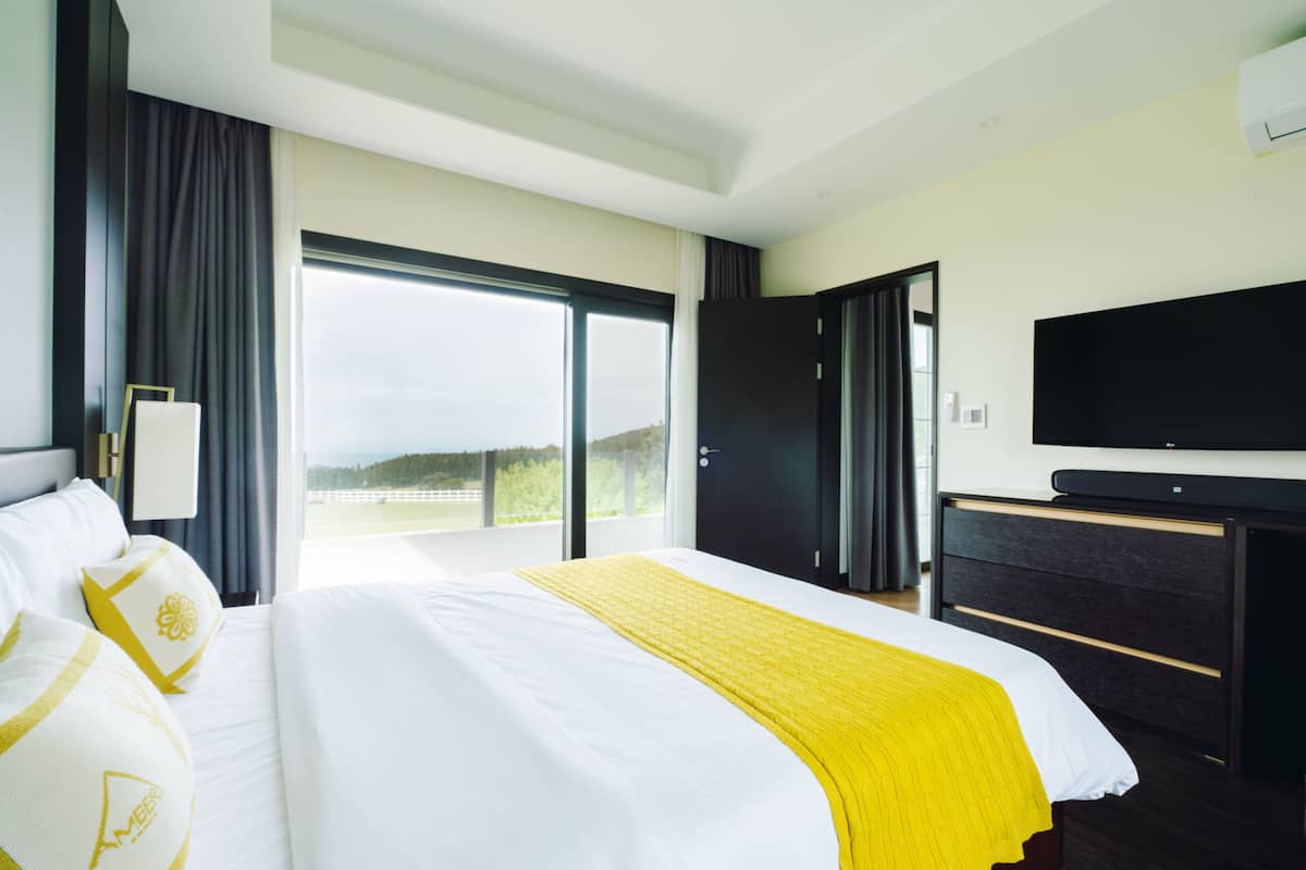 In-room safe, desk, laptop workspace, blackout curtains