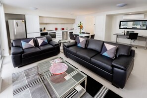 Televisión de pantalla plana 