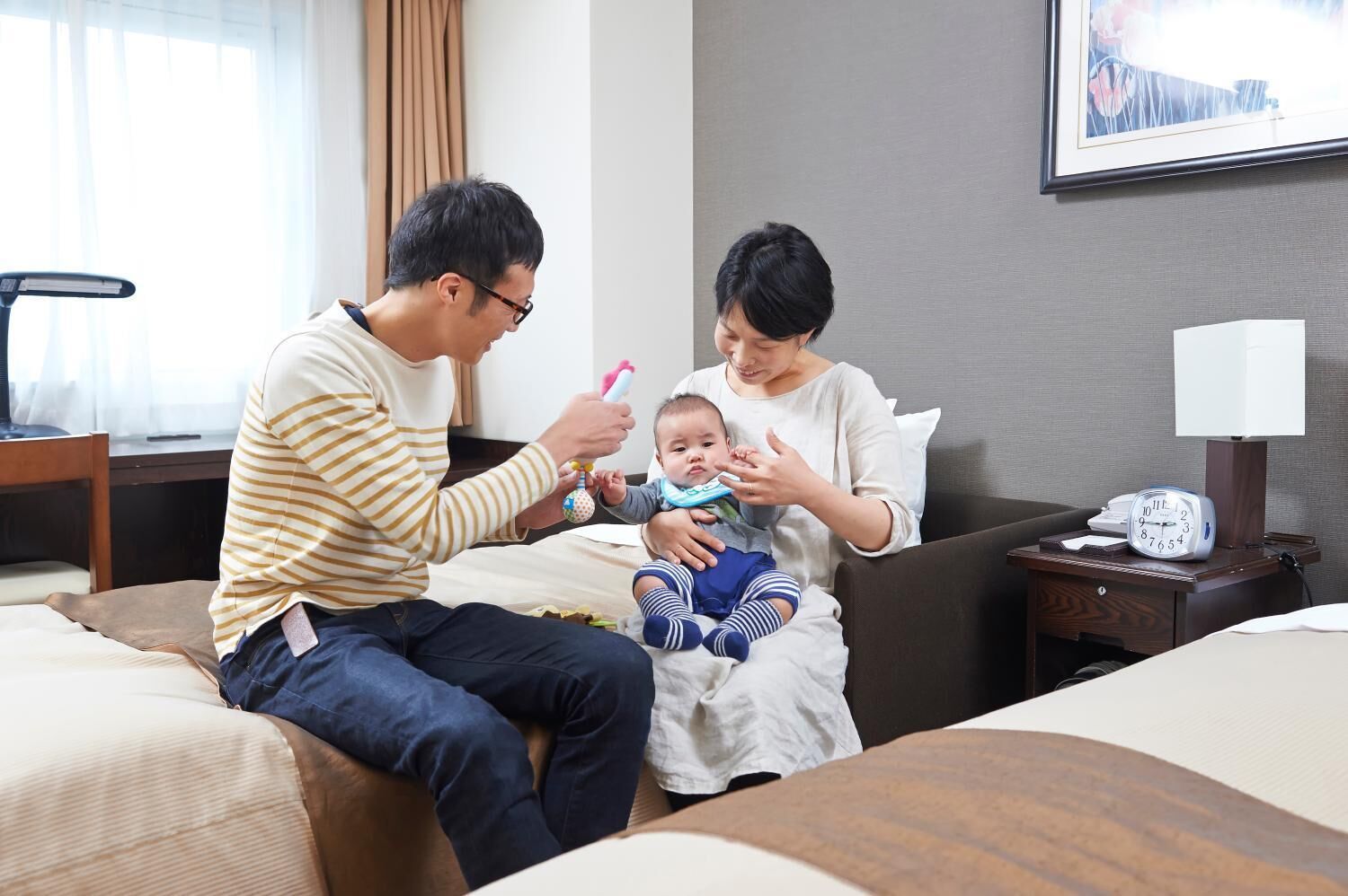 premium bedding, desk, free wifi