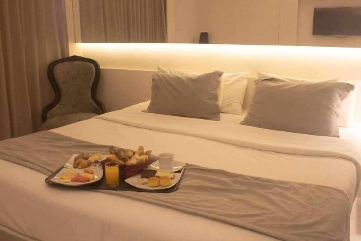 Míníbar, öryggishólf í herbergi, vinnuaðstaða fyrir fartölvur