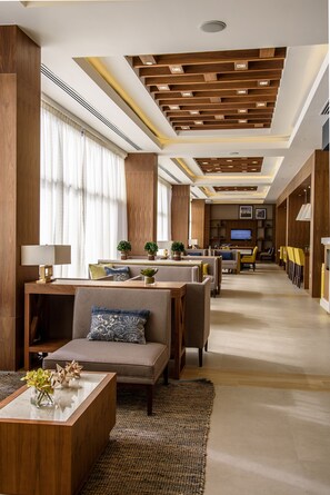 Lobby lounge - Hampton Inn by Hilton Piedras Negras (Piedras Negras)