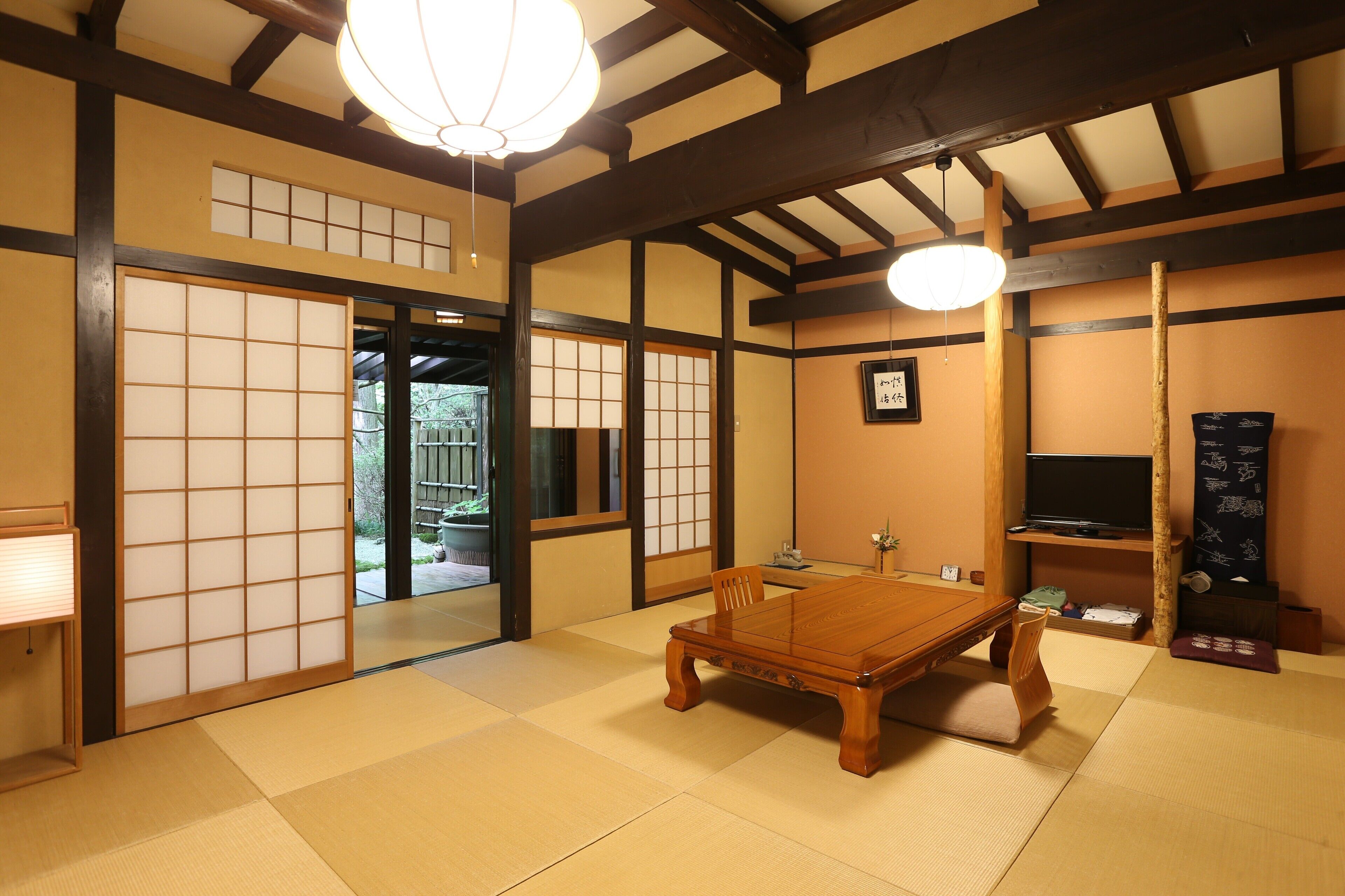 japanese room with open-air bath, 10 tatami mats | desk, free wifi, bed sheets