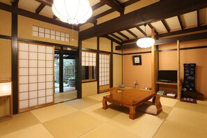 Japanese Room with Open-air Bath, 10 Tatami mats