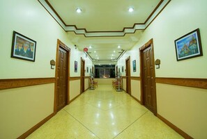 Hallway - Kyo-un Hotel (Saraburi)