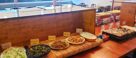 Tägliches Frühstücksbuffet (700 JPY pro Person)