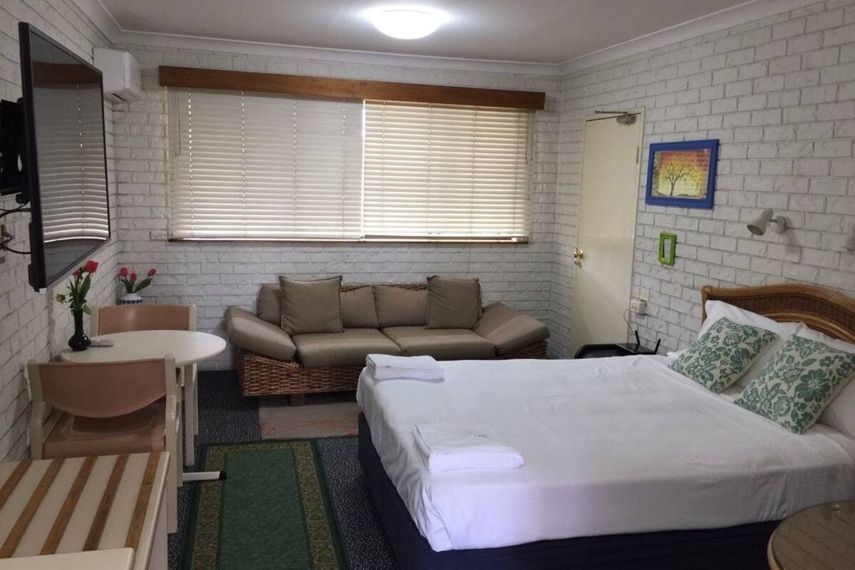 Double Room | Iron/ironing board, WiFi (free)