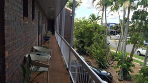 Unclassified image, 5 of 49, button - Holland Park Motel (Holland Park West)