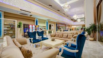 Lobby-Lounge