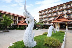 Ngoại thất
