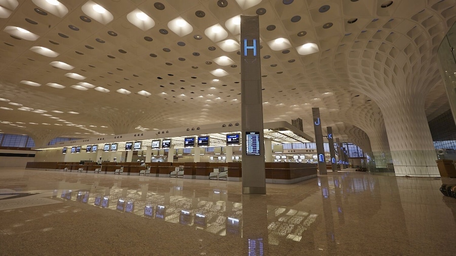 Niranta Transit Hotel Mumbai Airport - At Arrivals