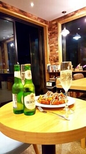 Bar (on property) - Nolewaluck (Gyeongju)