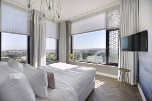 Luxury Suite, 1 Bedroom, Hot Tub, City View | City view - Van der Valk Hotel Nijmegen - Lent (Lent)