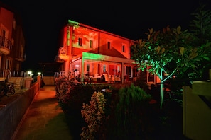 Ngoại thất